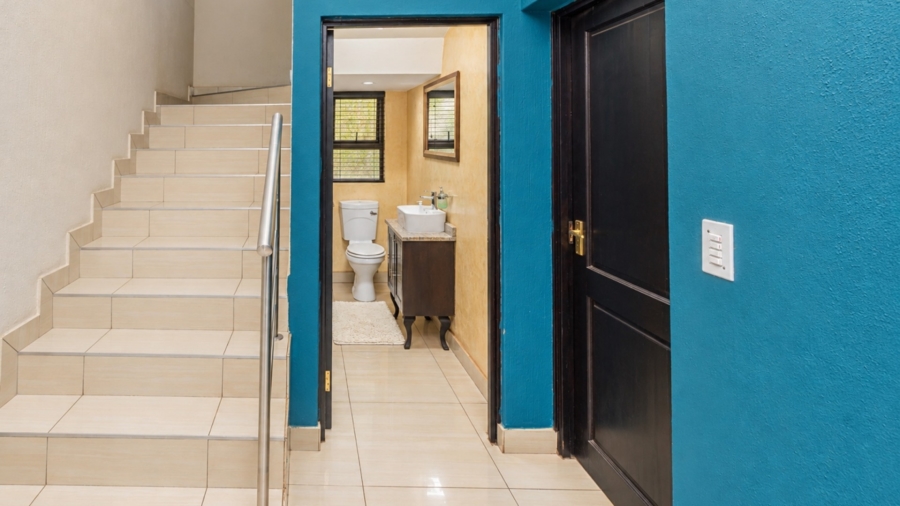 5 Bedroom Property for Sale in Xanadu Nature Estate North West